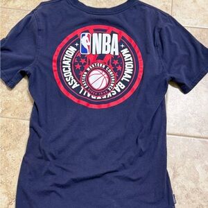 NBA Navy and Red Men’s Short Sleeve Tee Size Small